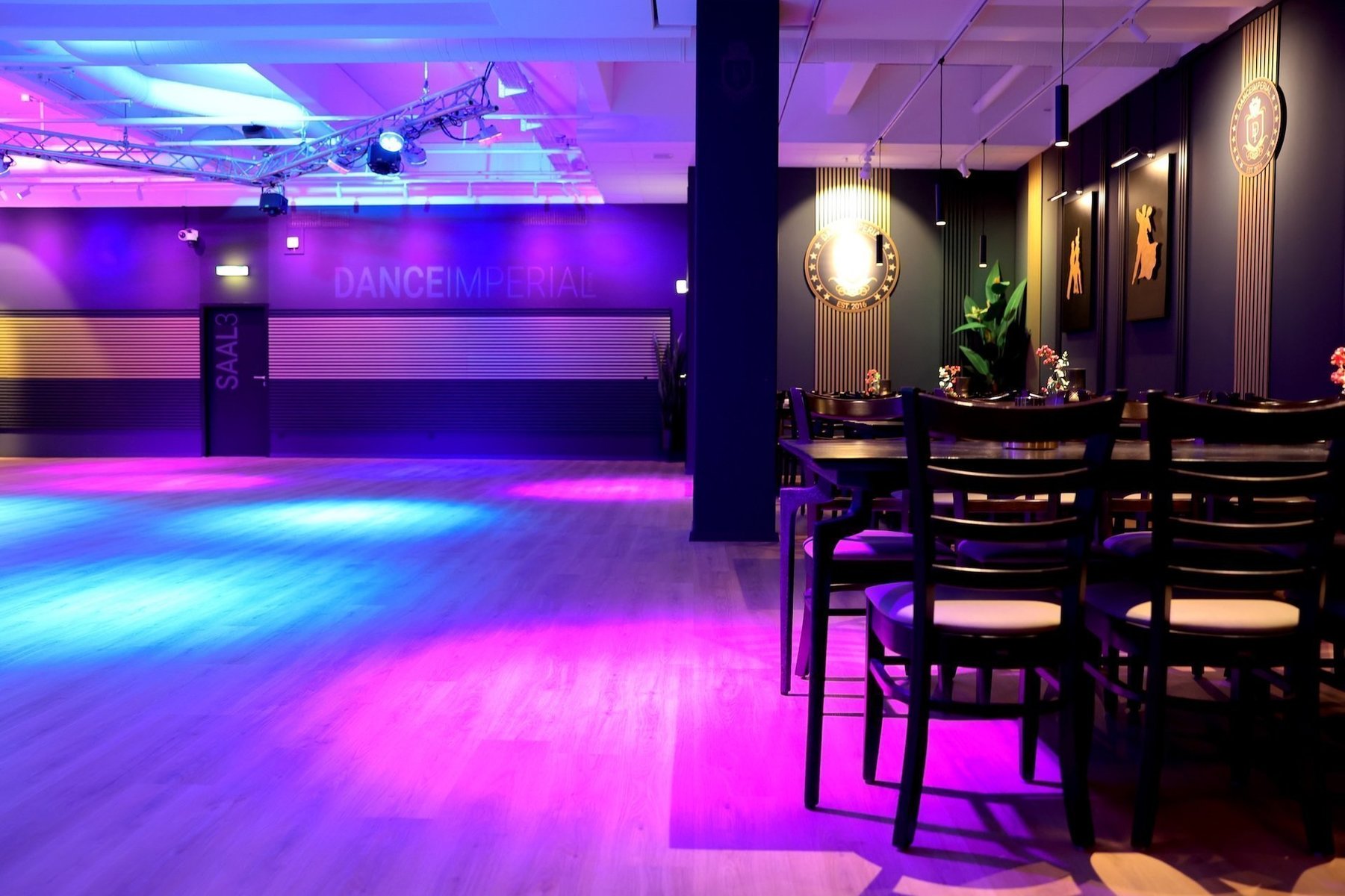 Tanzaal 3 im DANCEIMPERIAL
